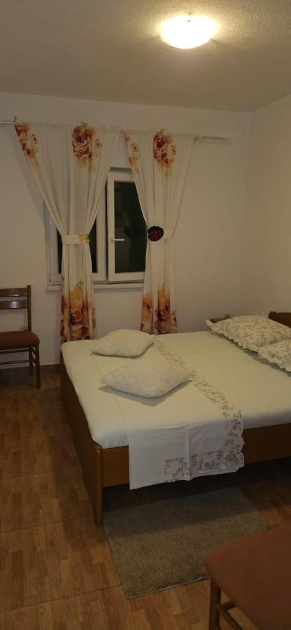 Apartmani Sonja Makarska Exterior photo